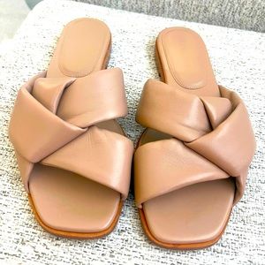 Ferragamo Alrai Sandals size 8